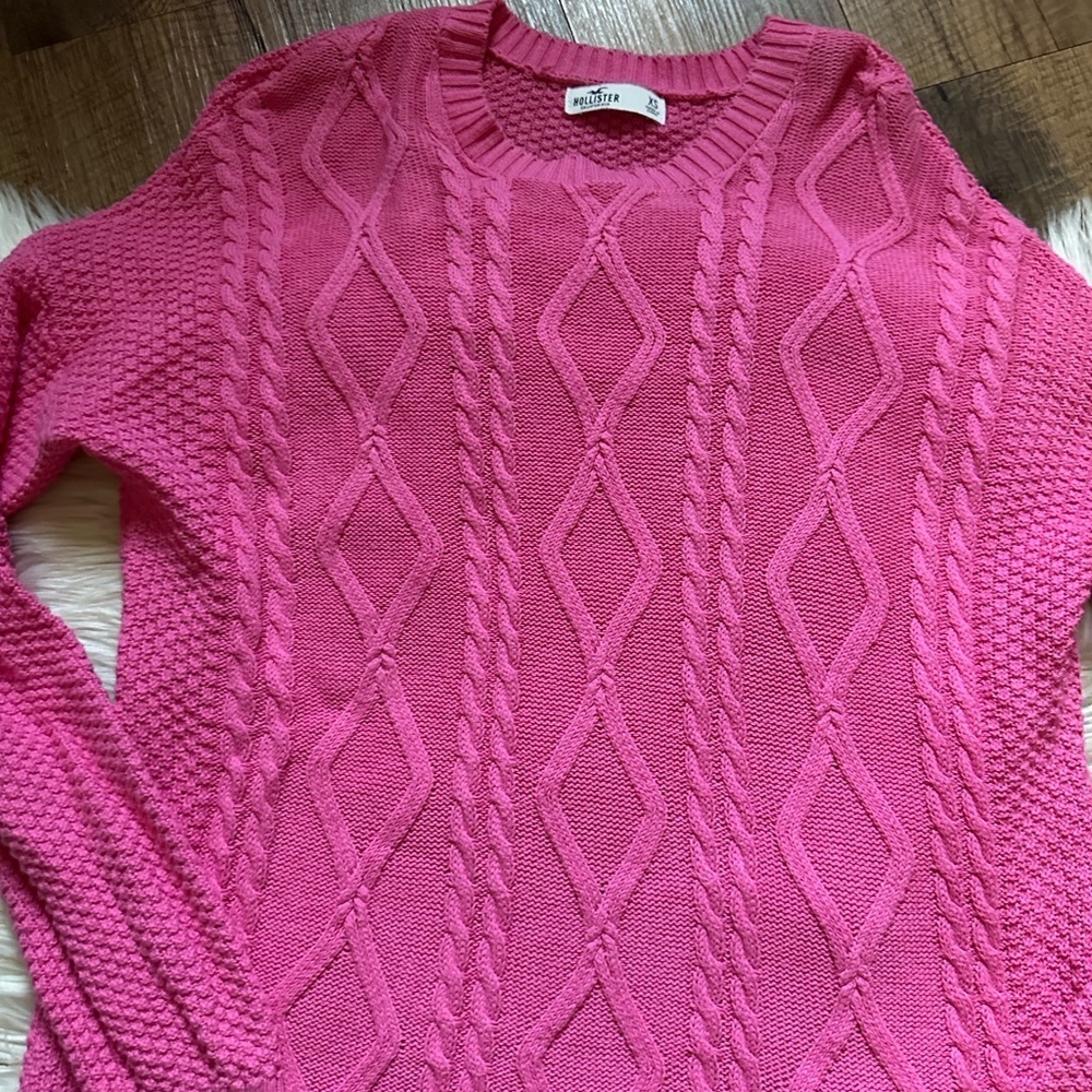 HOLLISTER Bright Pink Cable Knit Sweater - Picture 3 of 4